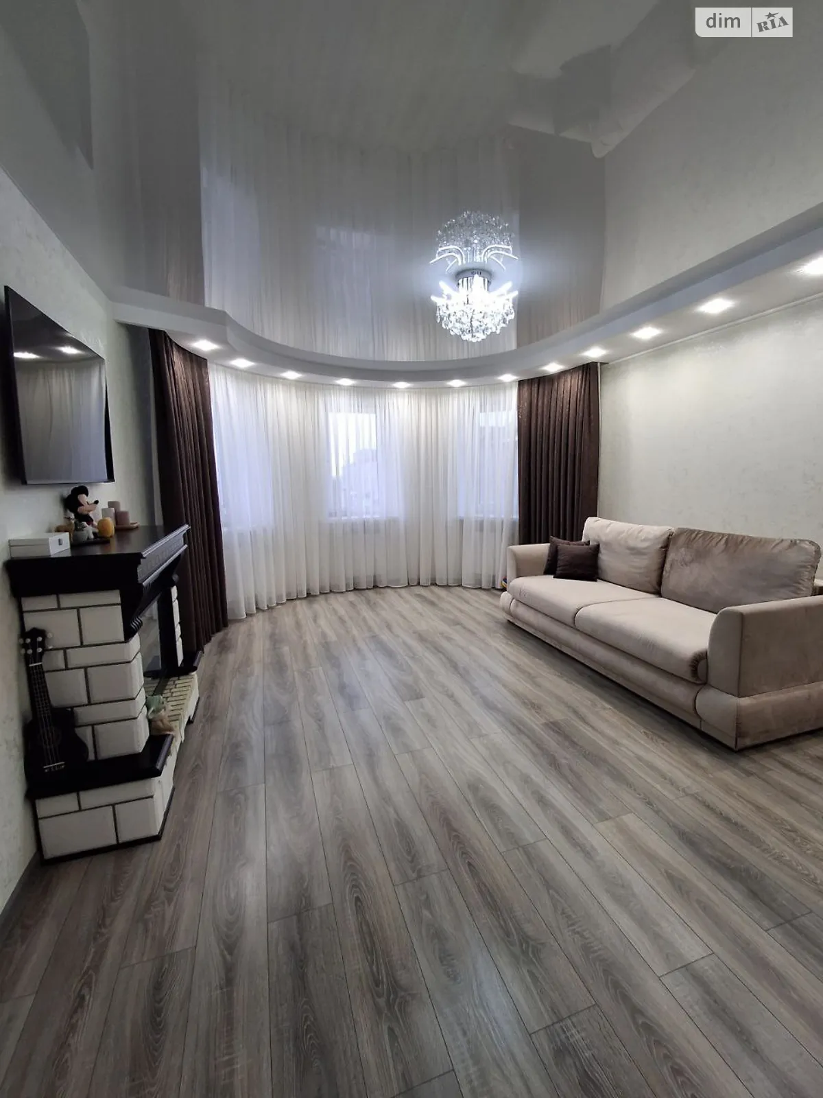 Продается 3-комнатная квартира 106 кв. м в Житомире, Королёва майд. - фото 1