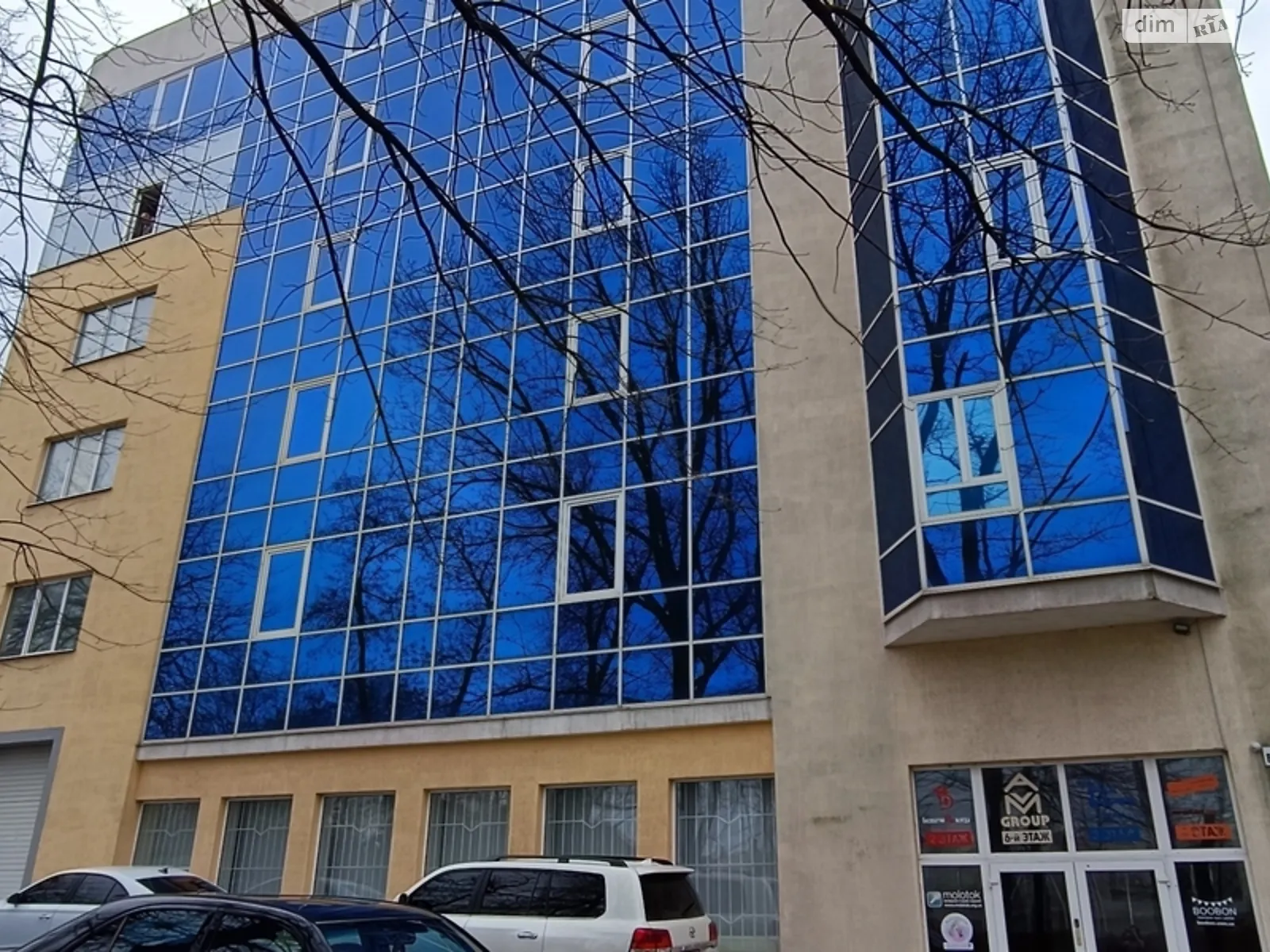 Сдается в аренду офис 45 кв. м в бизнес-центре, цена: 7600 грн - фото 1