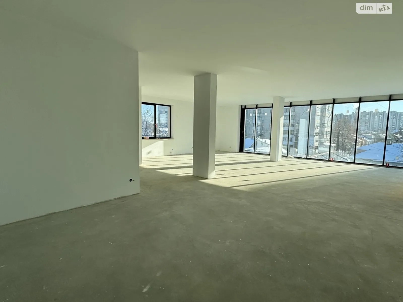 Сдается в аренду помещения свободного назначения 800 кв. м в 3-этажном здании, цена: 12000 $ - фото 1