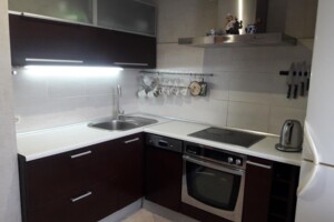 Продаж квартири, Харків, р‑н. Олексїївка, ст.м. Перемога, Перемоги проспект, буд. 59