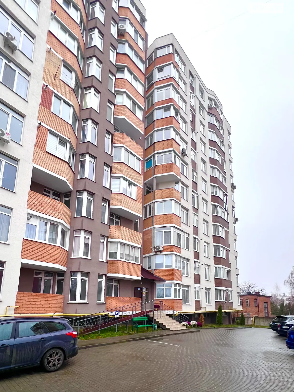 3-комнатная квартира 85.3 кв. м в Тернополе, ул. Троллейбусная, 3Б - фото 1