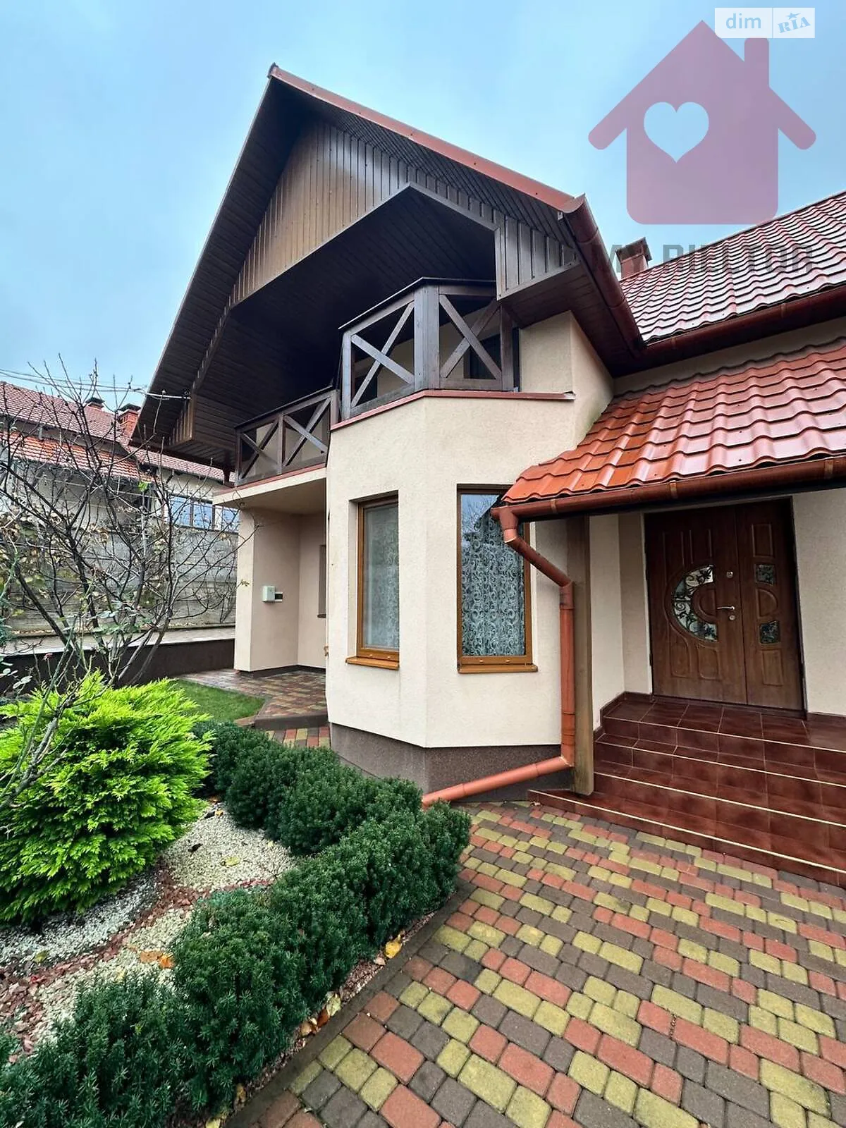 Продается дом на 2 этажа 162.7 кв. м с камином, цена: 275000 $ - фото 1