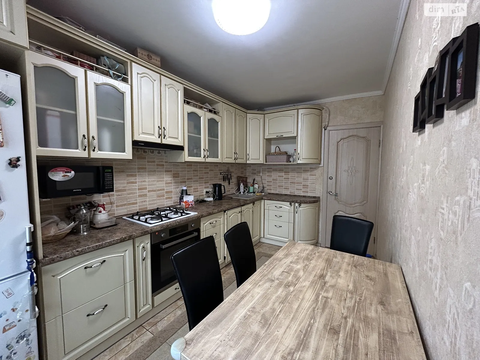 Продается 3-комнатная квартира 67.6 кв. м в Николаеве, ул. Океановская, 38 - фото 1