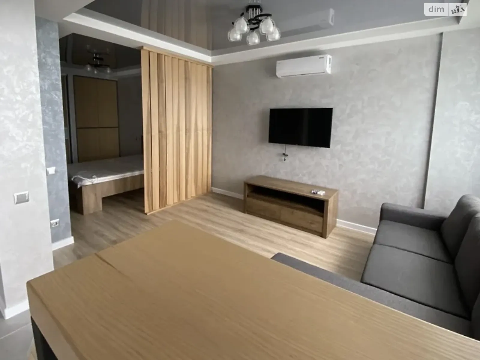 Сдается в аренду 1-комнатная квартира 45 кв. м в Хмельницком, ул. Свободы, 20/1 - фото 1