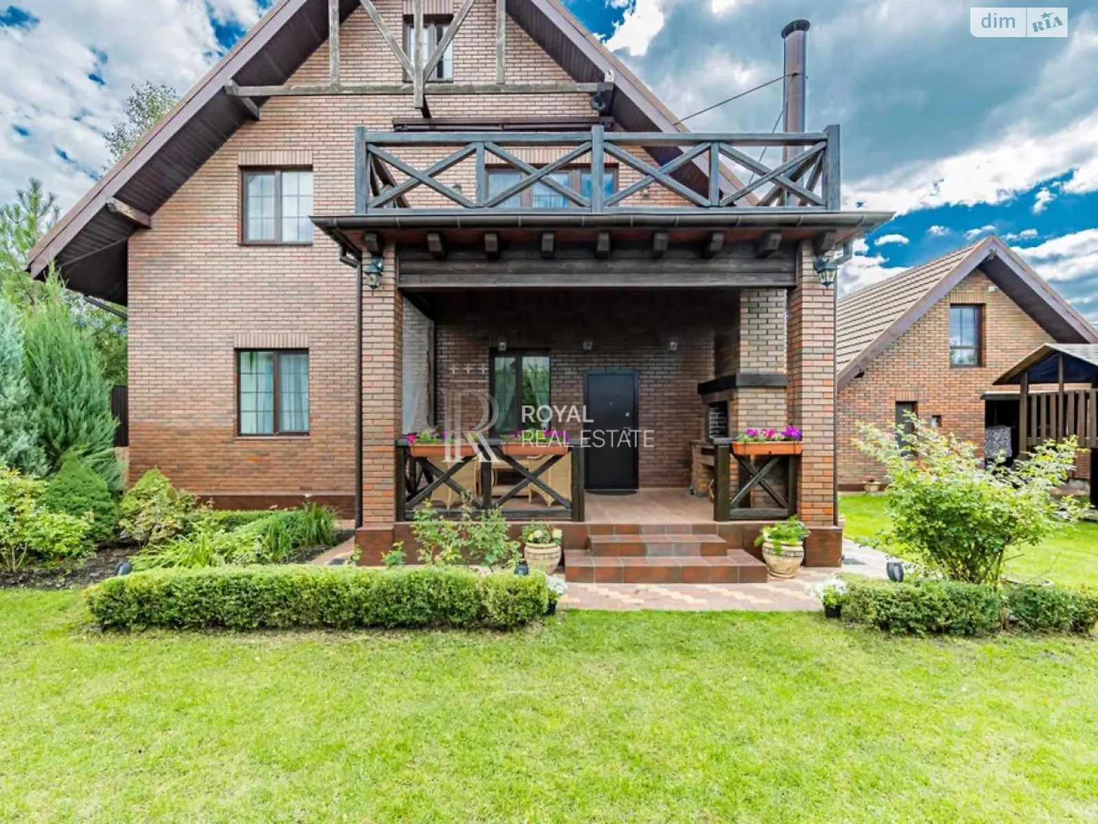 Продається будинок 2 поверховий 220 кв. м з гаражем, цена: 370000 $ - фото 1