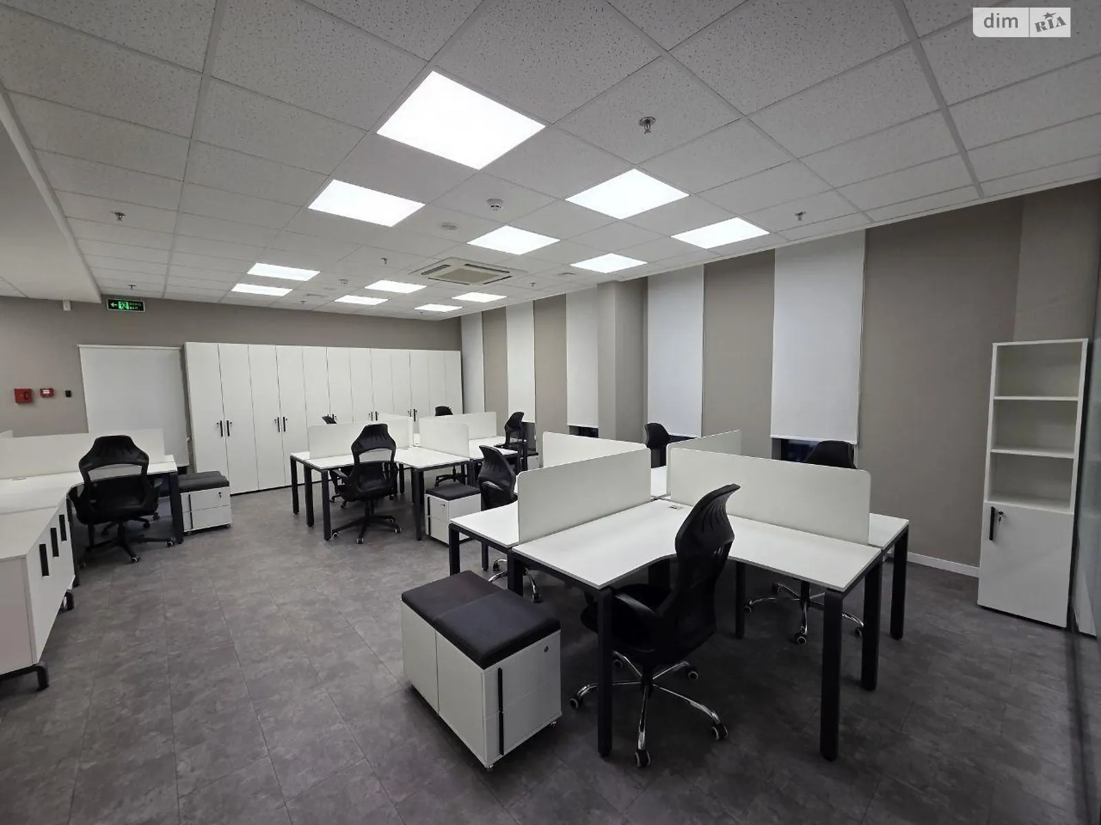Сдается в аренду офис 250 кв. м в бизнес-центре, цена: 5850 $ - фото 1