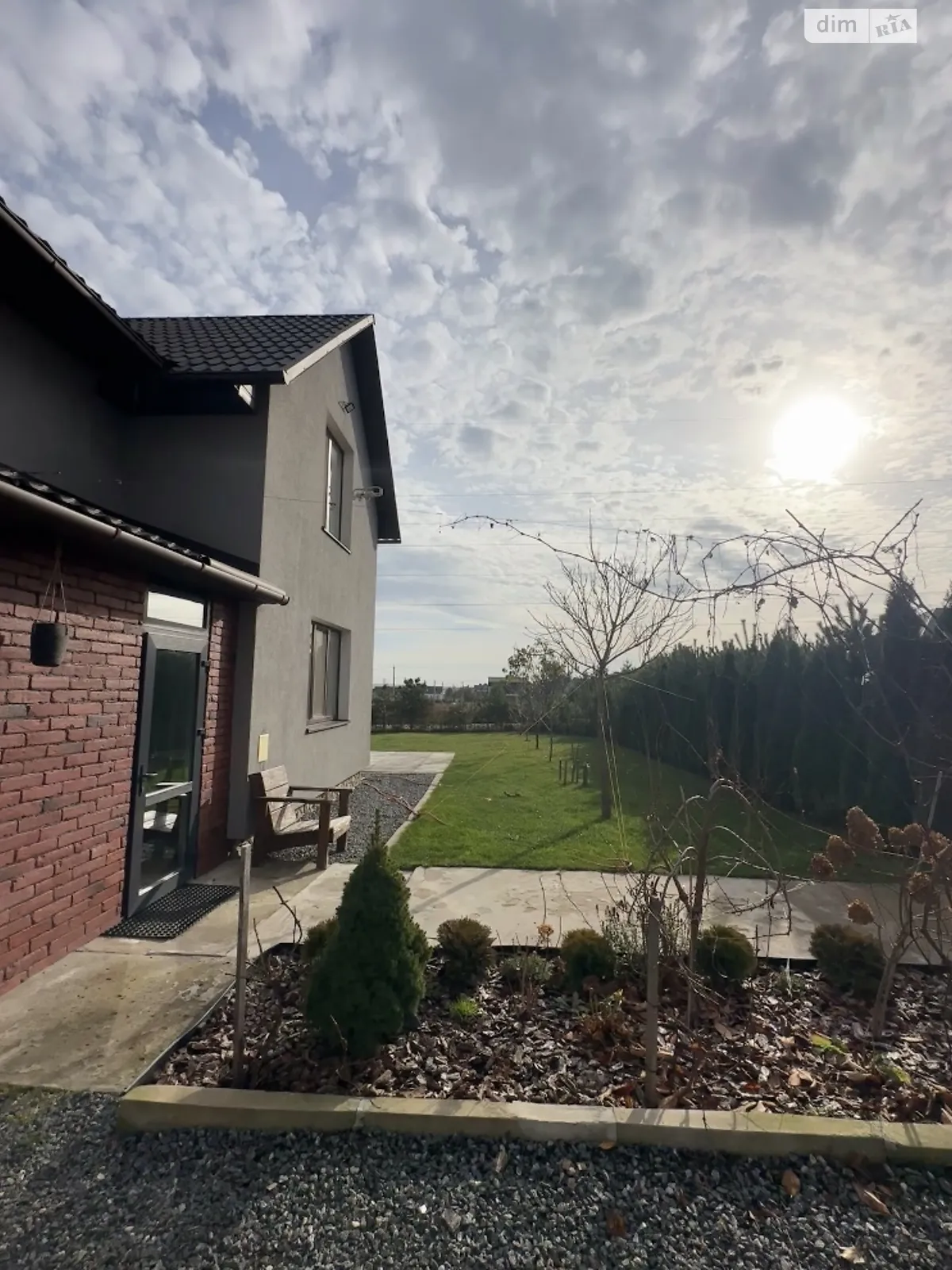 Продається будинок 2 поверховий 120 кв. м з гаражем, цена: 210000 $ - фото 1