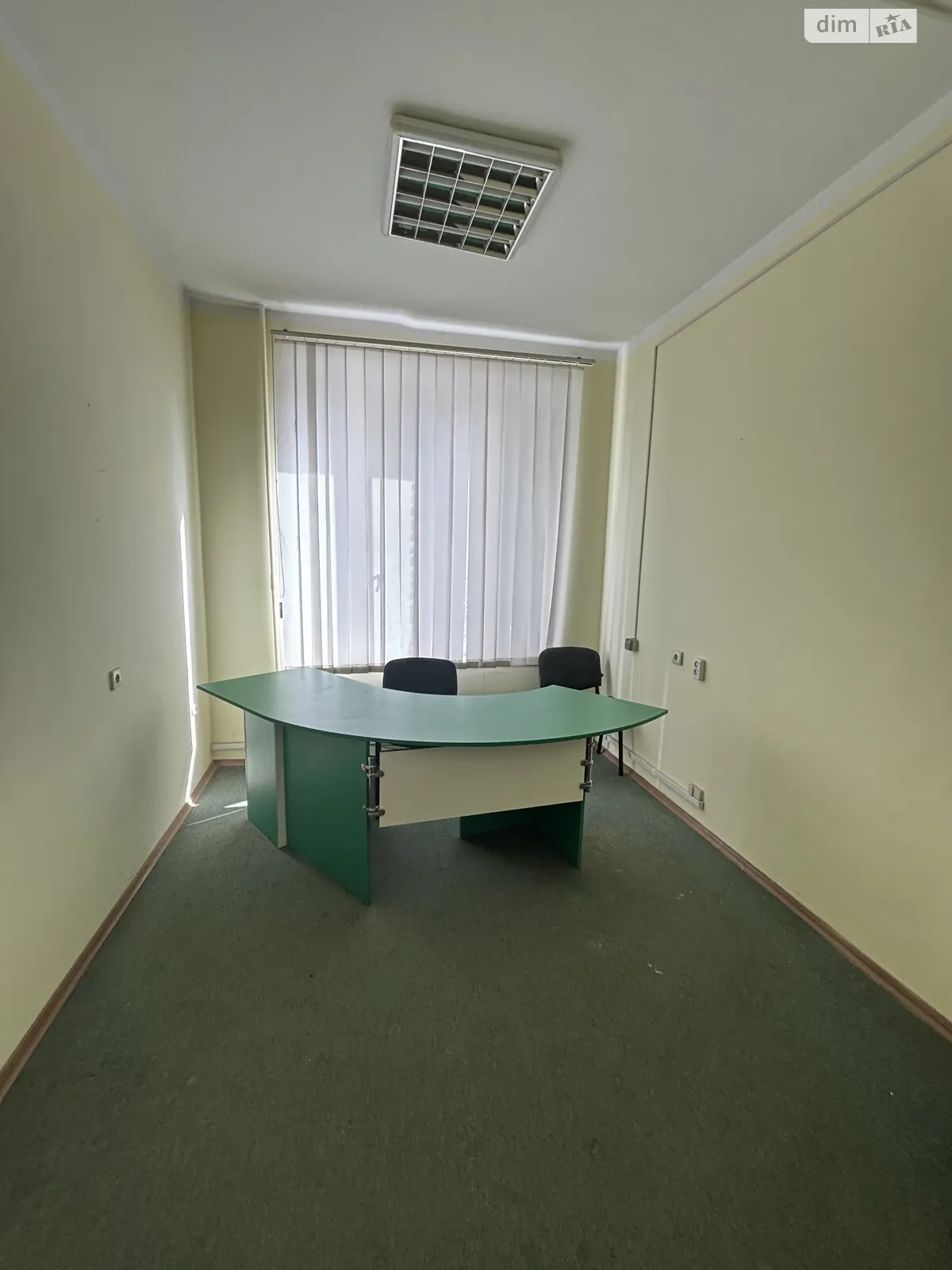 Сдается в аренду офис 13 кв. м в бизнес-центре, цена: 3650 грн - фото 1