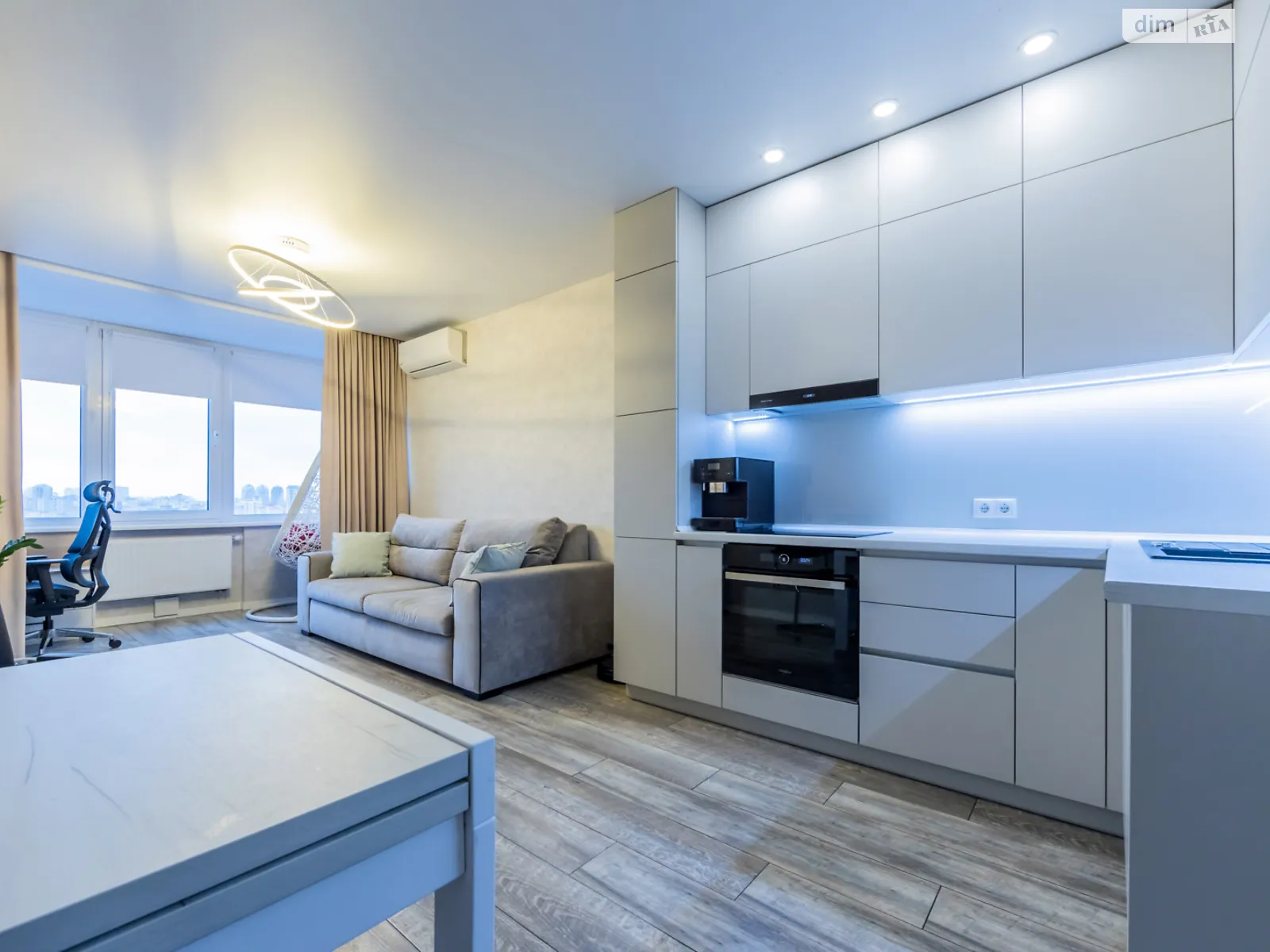 ул. Обуховская, 137 Беличи Киев ЖК Озерный Академгородок - фото 1