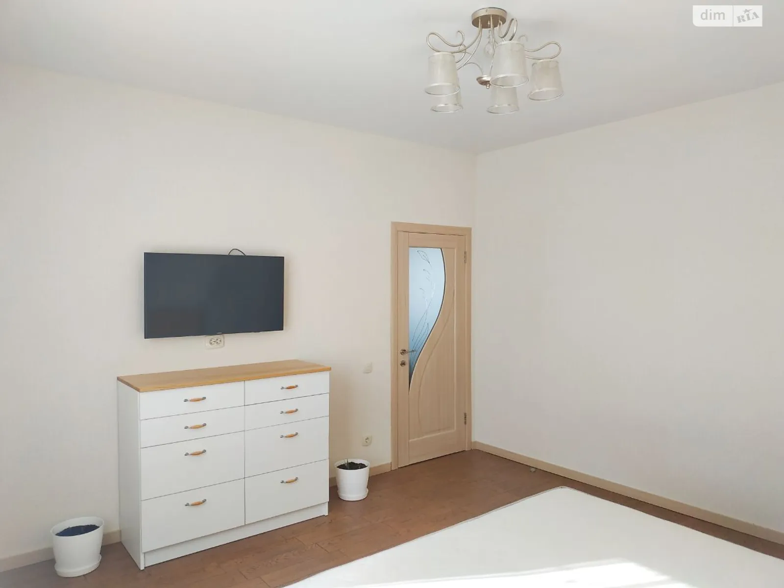 Продается дом на 2 этажа 171.3 кв. м с подвалом, цена: 120000 € - фото 1