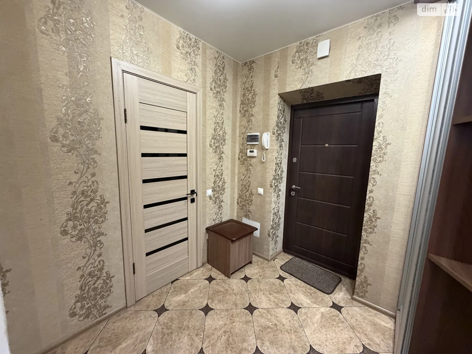 Продается 1-комнатная квартира 44 кв. м в Виннице, ул. Академика Заболотного, 30 - фото 1