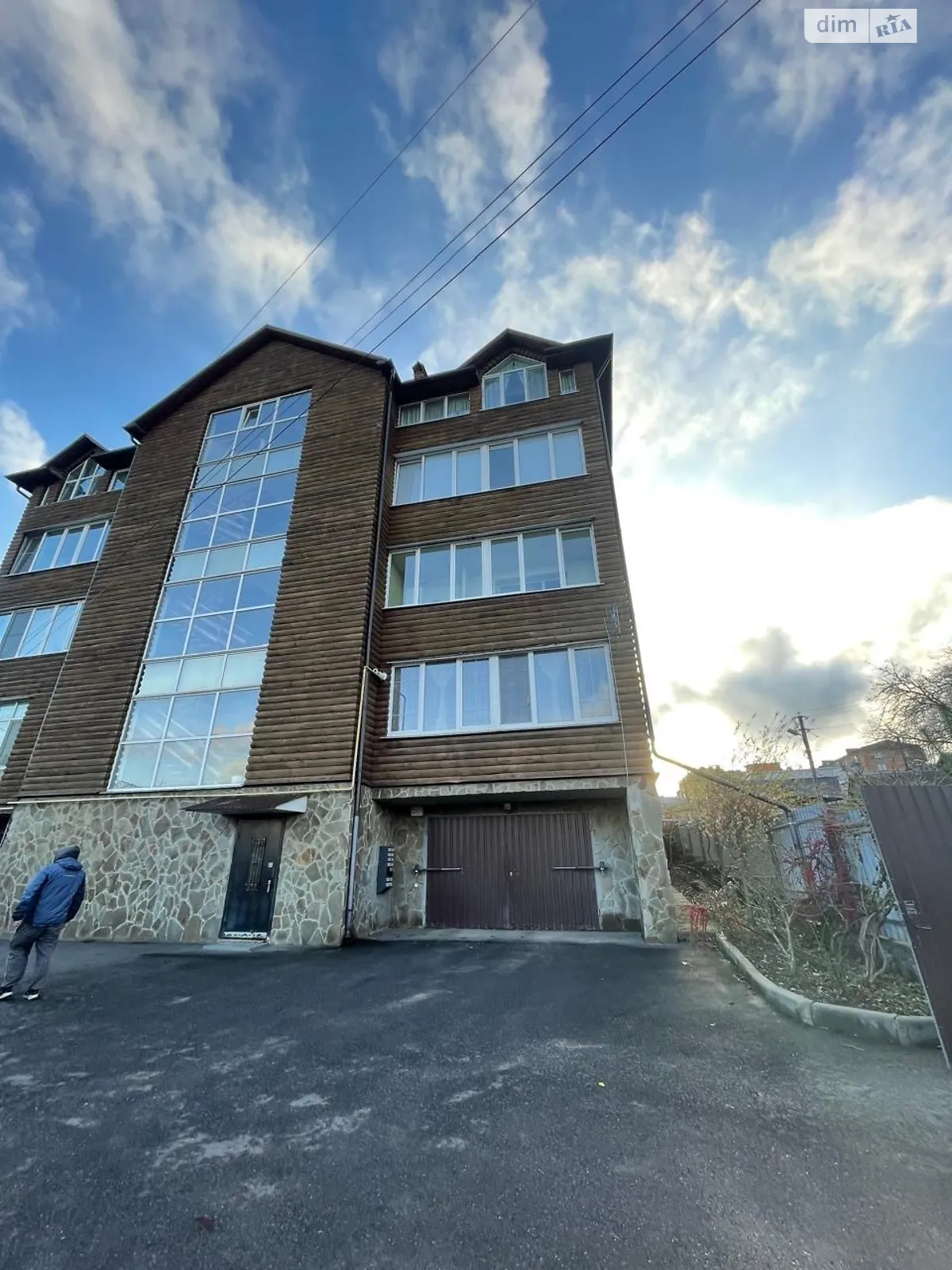 Продается 4-комнатная квартира 140 кв. м в Жмеринке, пер. Ивана Кожедуба(Вилинского), 4 - фото 1