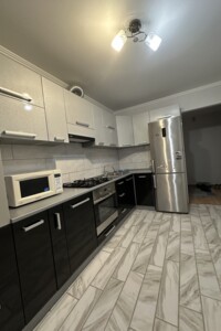 Довгострокова оренда квартири, Тернопіль, р‑н. Дружба, Тролейбусна вулиця, буд. 17