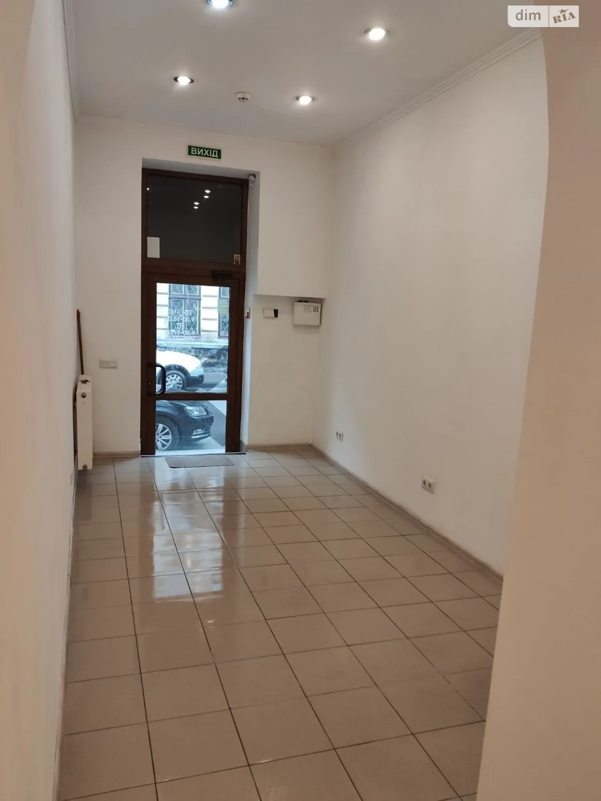 Продается помещения свободного назначения 52 кв. м в 3-этажном здании, цена: 78000 $ - фото 1