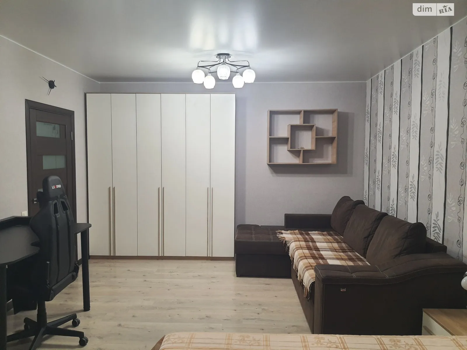 Здається в оренду 1-кімнатна квартира 46 кв. м у Хмельницькому, вул. Озерна - фото 1