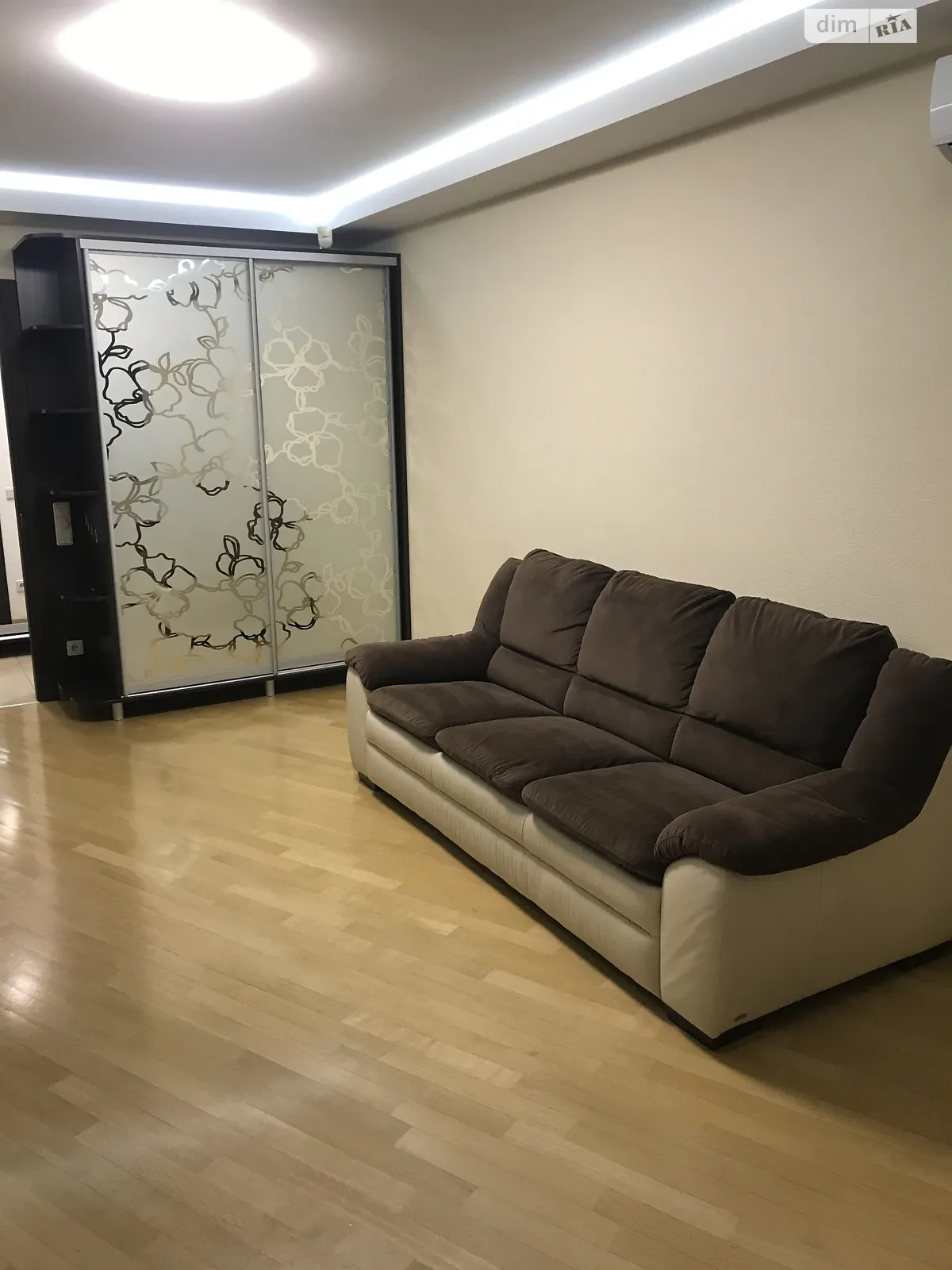 Здається в оренду 2-кімнатна квартира 61.7 кв. м у Києві, вул. Копилівська, 21 - фото 1