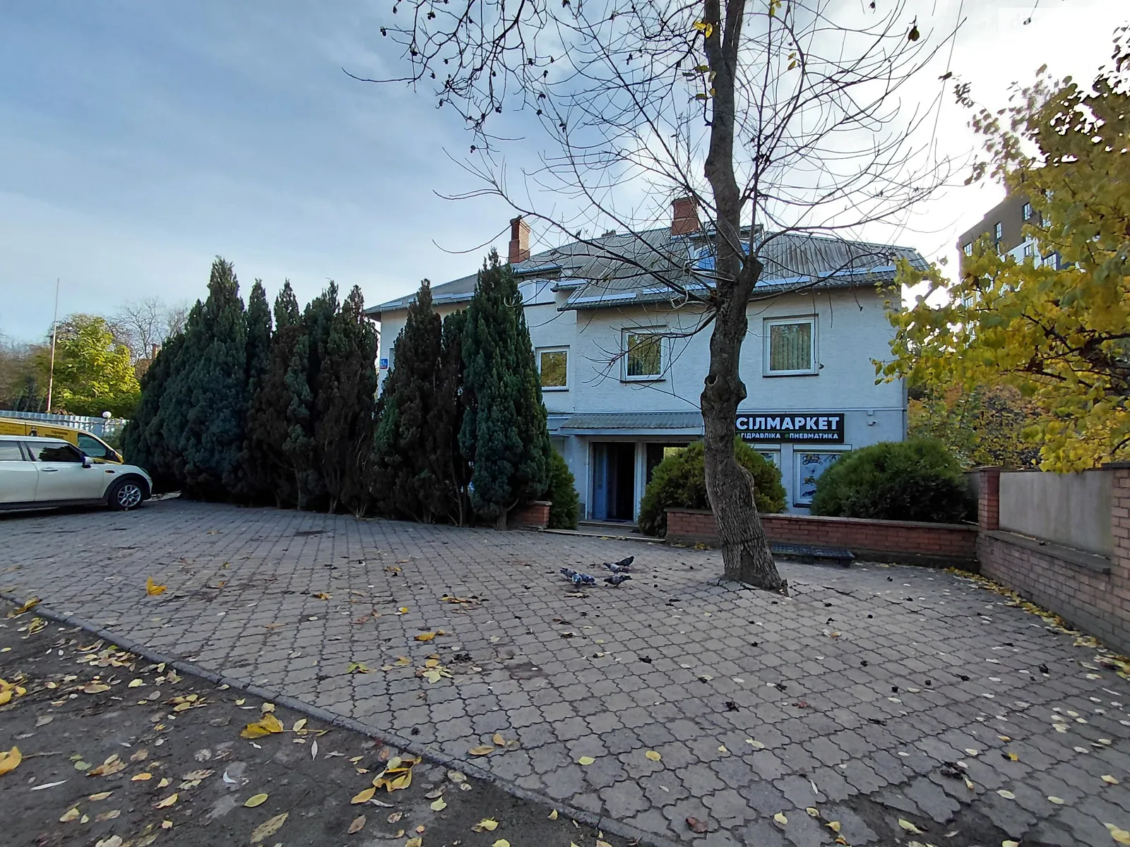 Продается дом на 2 этажа 467 кв. м с гаражом, цена: 185000 $ - фото 1