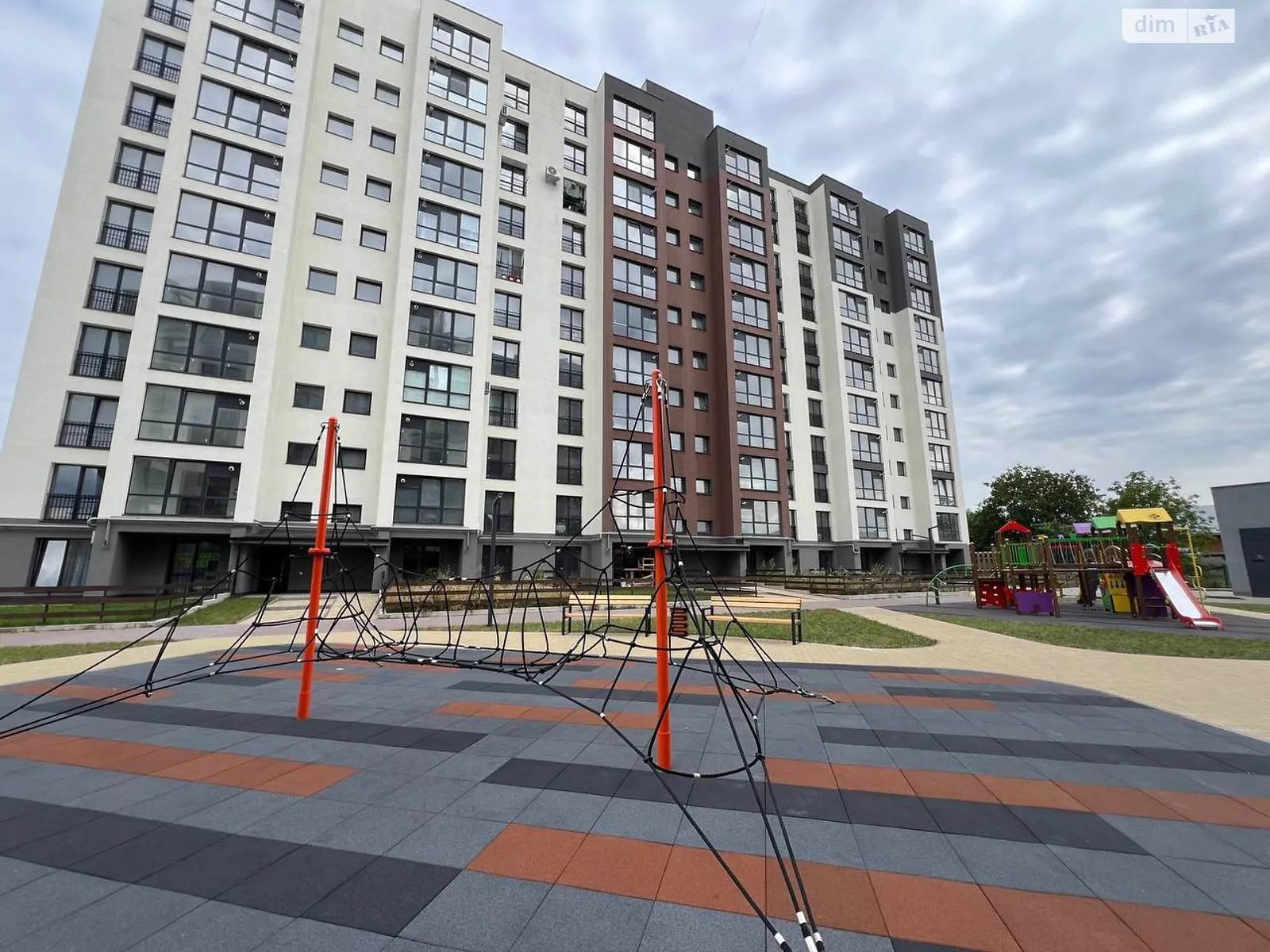 Продається 3-кімнатна квартира 90.1 кв. м у Івано-Франківську, вул. Ребета Л., 10Д - фото 1