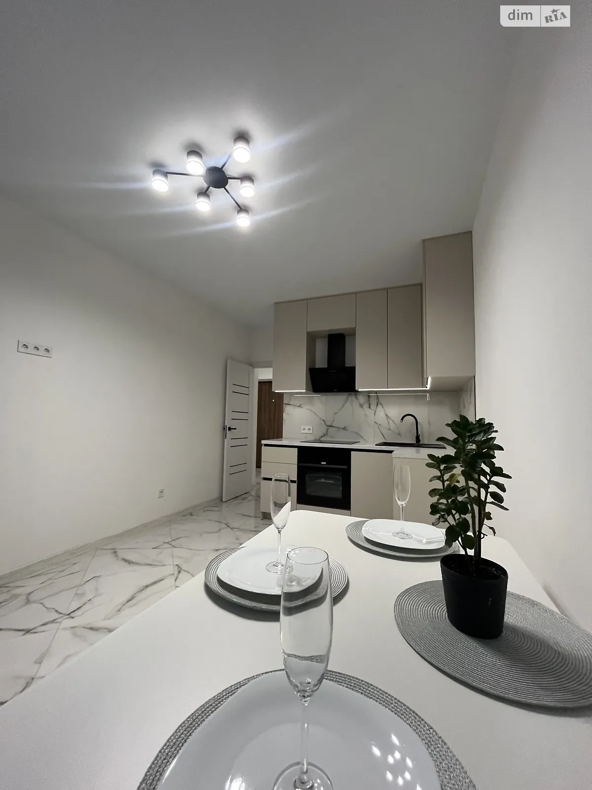 Продається 1-кімнатна квартира 40 кв. м у Ірпені, вул. Університетська(Карла Маркса), 3 - фото 1