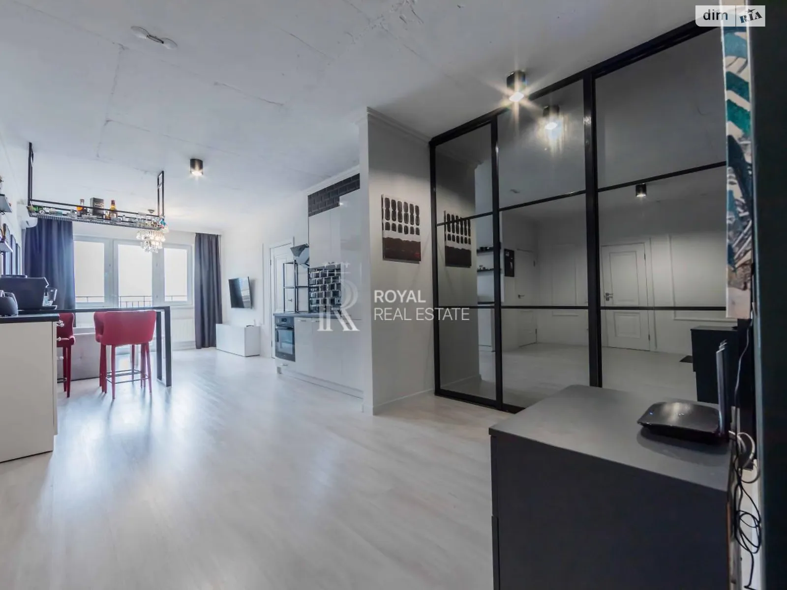 Продается 2-комнатная квартира 83 кв. м в Киеве, просп. Алишера Навои, 69 - фото 1