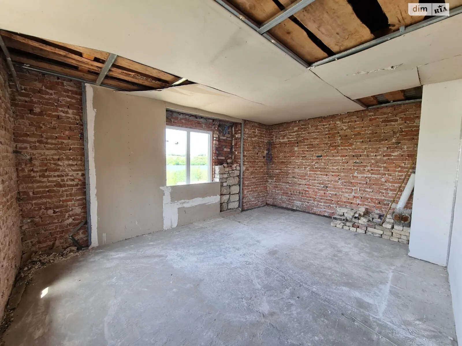 Продается дом на 2 этажа 113 кв. м с террасой, цена: 33000 $ - фото 1