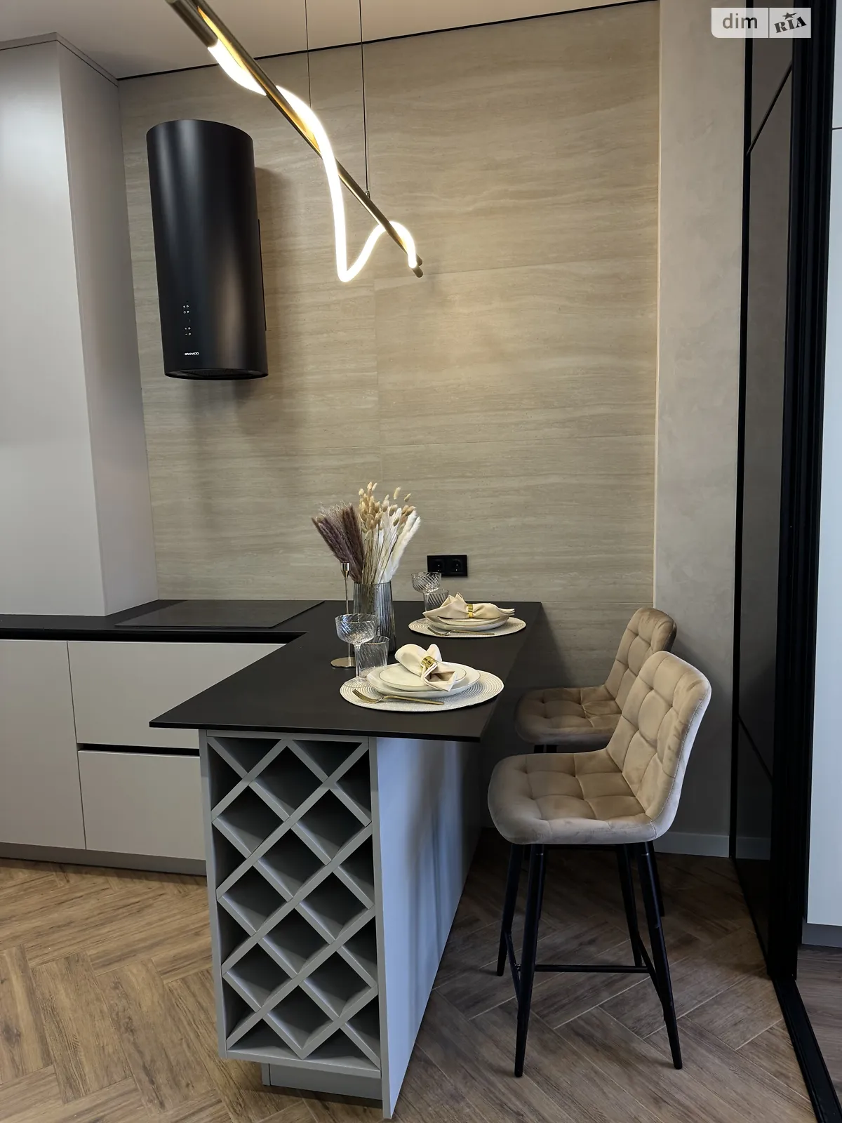 Продається 2-кімнатна квартира 48 кв. м у Одесі, вул. Чубаївська, 1 - фото 1