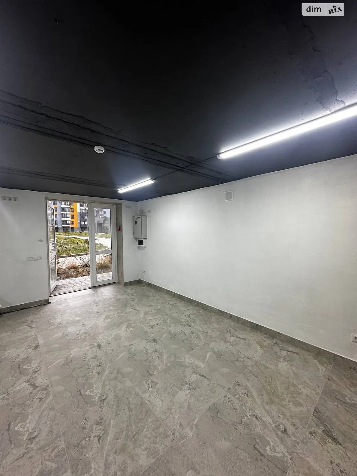 Сдается в аренду офис 41.6 кв. м в бизнес-центре, цена: 12000 грн - фото 1