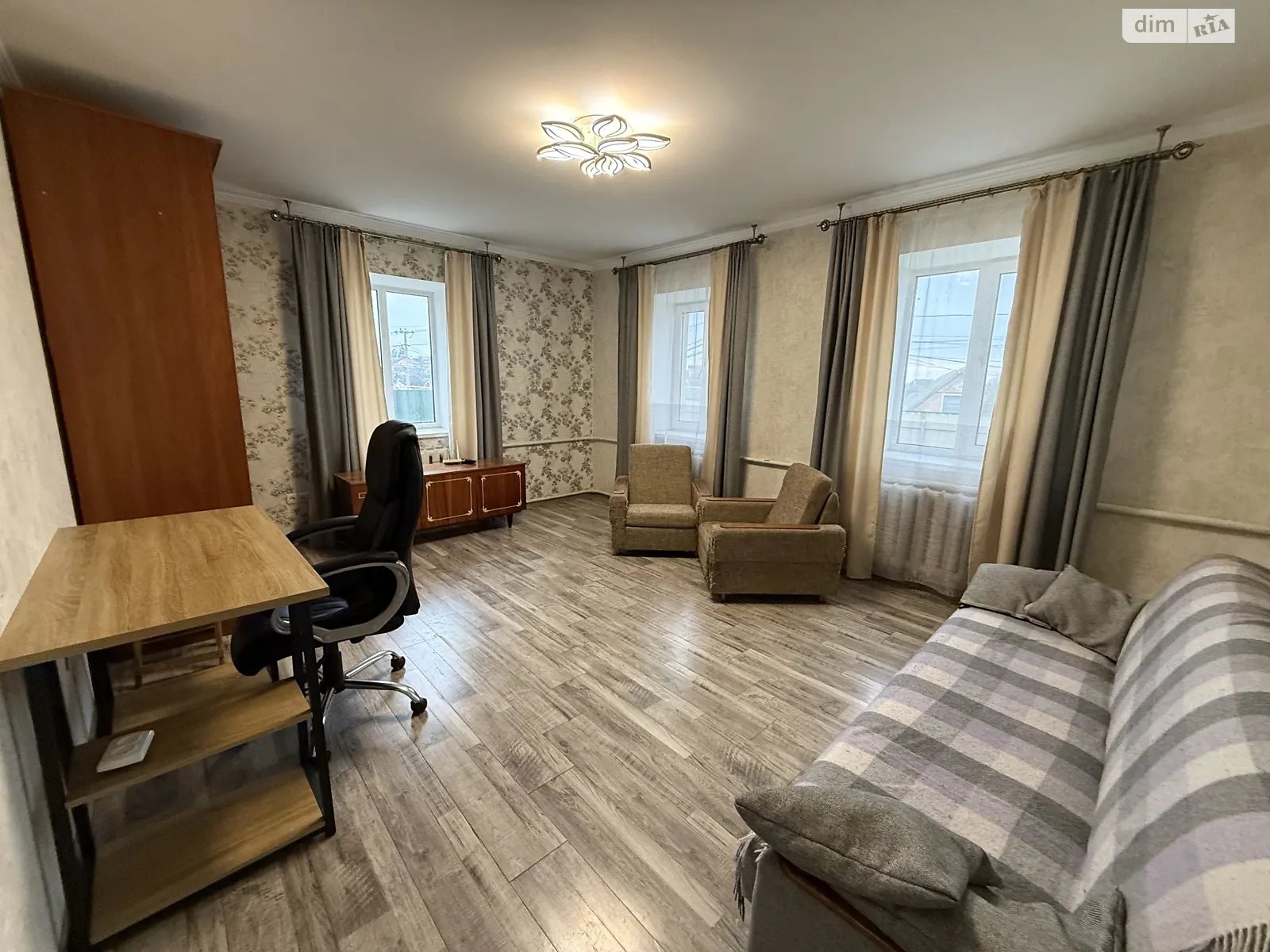 Здається в оренду одноповерховий будинок 60 кв. м з мансардою, цена: 12000 грн - фото 1