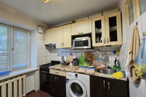 Довгострокова оренда квартири, Київ, р‑н. Шевченківський, ст.м. Дорогожичі, Дорогожицька вулиця, буд. 18