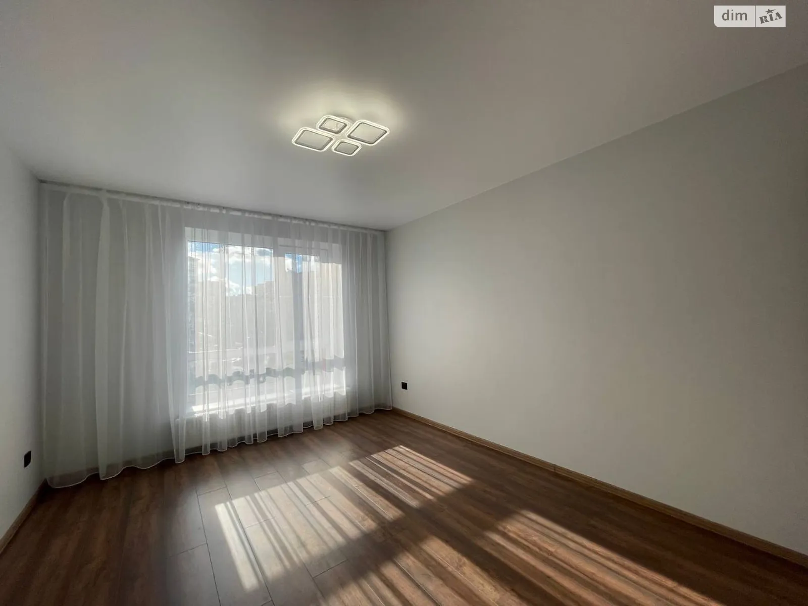 1-комнатная квартира 40 кв. м в Тернополе, ул. Академика Сергея Королева - фото 1