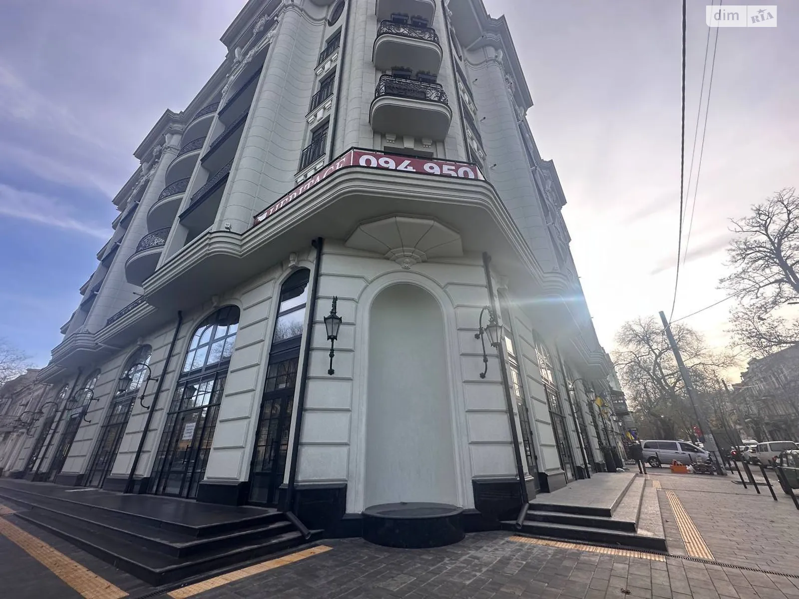 Продается 1-комнатная квартира 47.9 кв. м в Одессе, ул. Гимназическая, 13 - фото 1