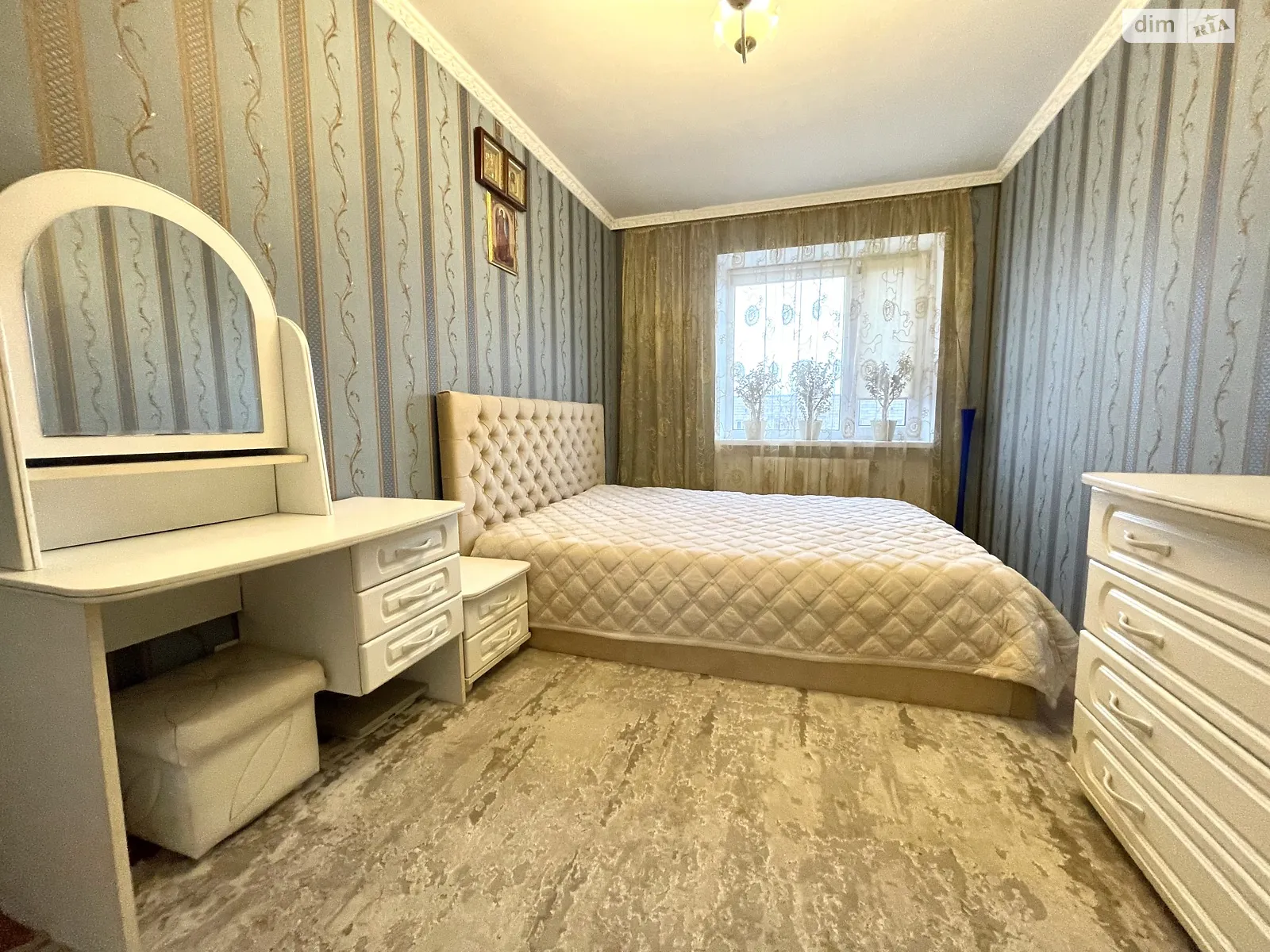 Продается 3-комнатная квартира 56.3 кв. м в Ровно, ул. Коцюбинского, 3 - фото 1