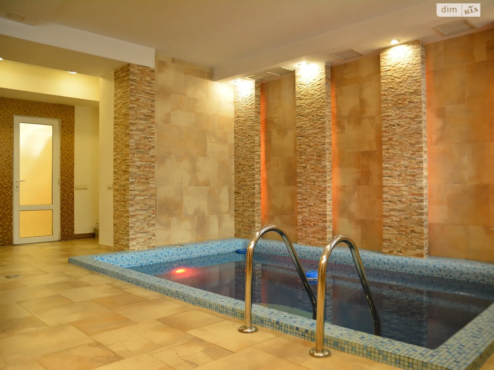 Продается помещения свободного назначения 498 кв. м в 4-этажном здании, цена: 1514340 $ - фото 1