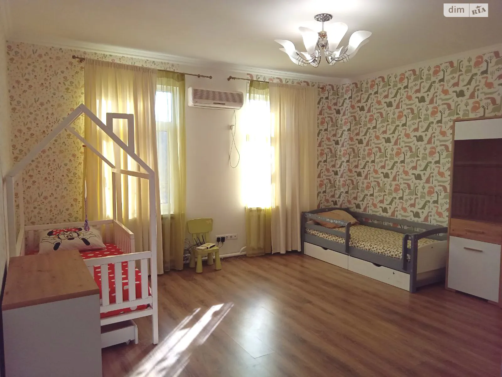 Сдается в аренду дом на 2 этажа 70 кв. м с садом, цена: 300 $ - фото 1