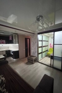 Продаж квартири, Житомир, р‑н. Центр, Михайла Грушевського (Котовського) вулиця, буд. 81