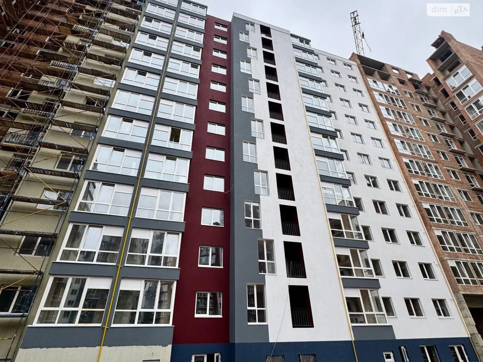 Продается 1-комнатная квартира 36.3 кв. м в Ивано-Франковске, ул. Княгинин, 44 корпус 24 - фото 1