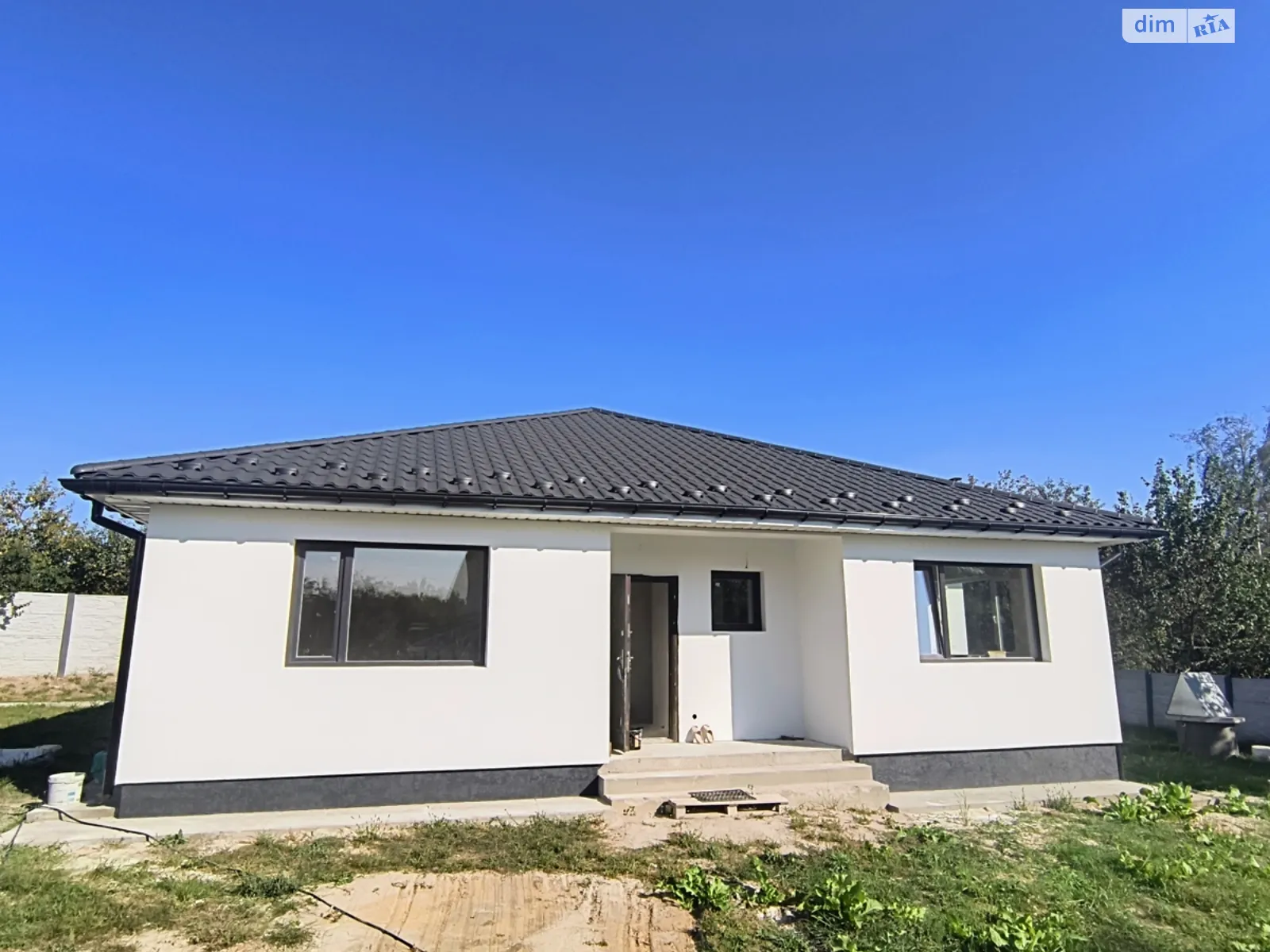 Продается одноэтажный дом 110 кв. м с верандой, цена: 82000 $ - фото 1