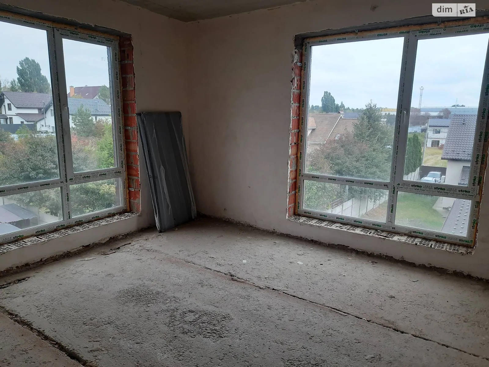 Продається 1-кімнатна квартира 35 кв. м у Святопетрівське, вул. Назарія Яремчука, 20 - фото 1