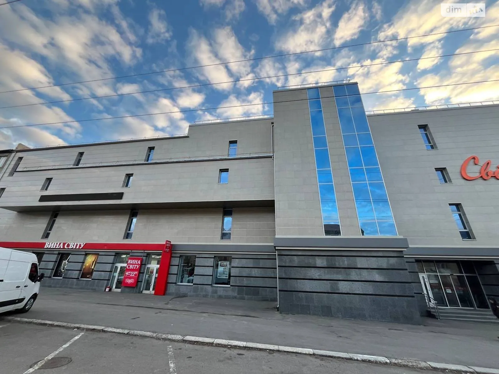 Здається в оренду об'єкт сфери послуг 901.6 кв. м в 4-поверховій будівлі, цена: 108192 грн - фото 1