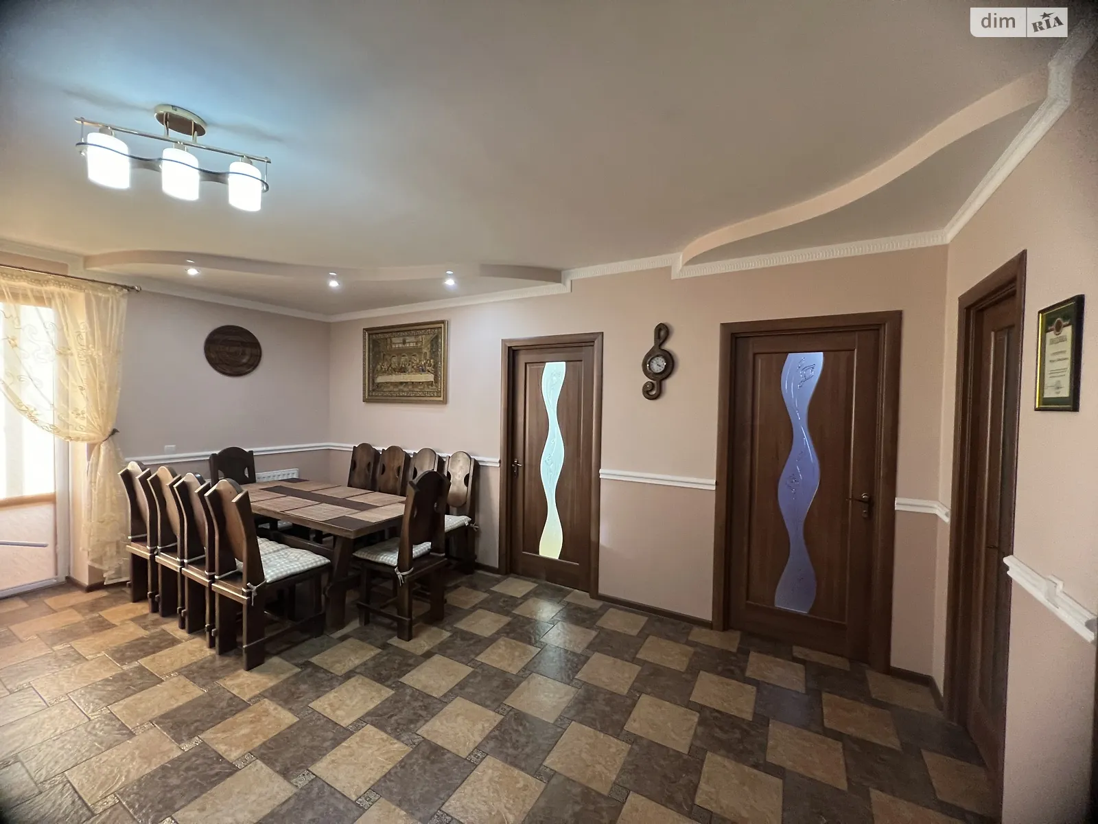 Продается 2-комнатная квартира 83 кв. м в Коломые, Степана Бандери, 53 - фото 1