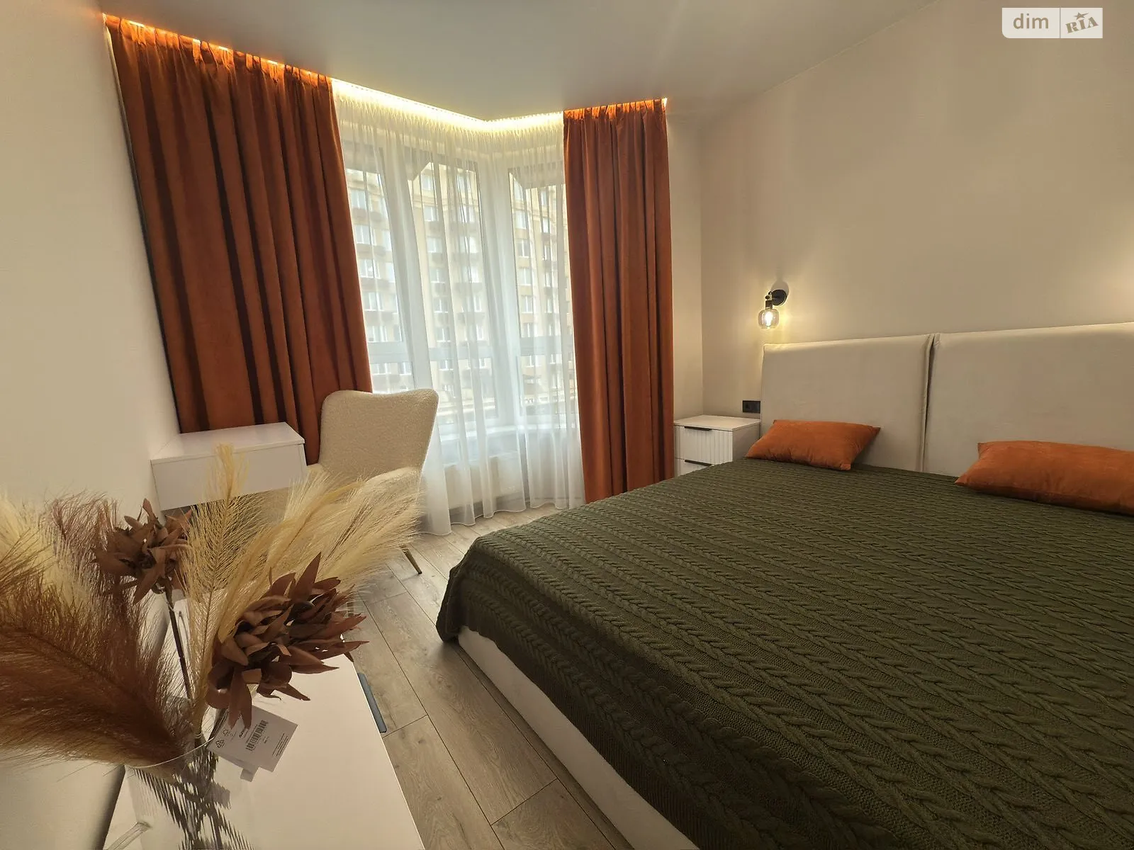 Продается 1-комнатная квартира 38 кв. м в Софиевской Борщаговке, ул. Молодёжная, 10 - фото 1