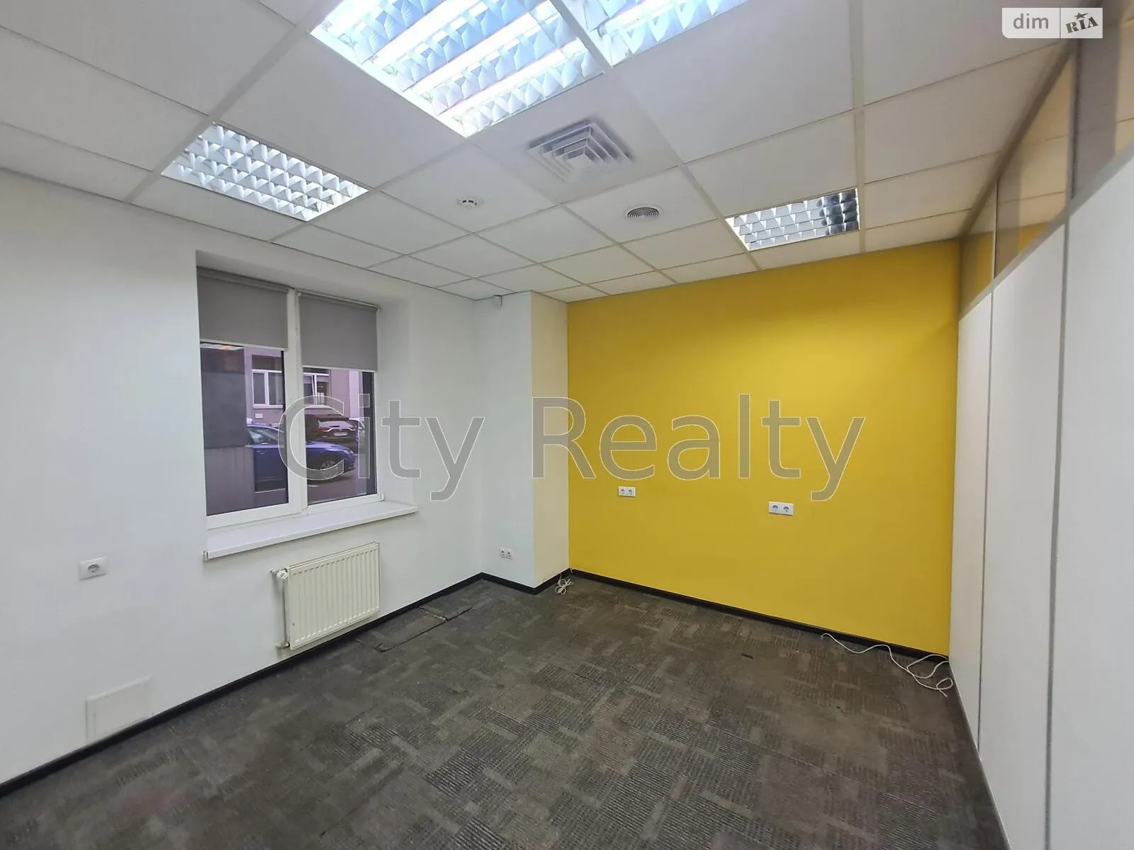 Сдается в аренду офис 228 кв. м в бизнес-центре, цена: 3821 $ - фото 1