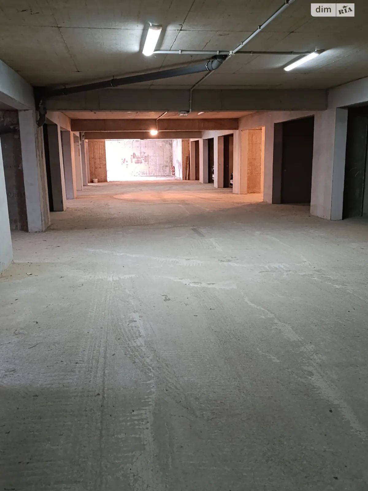 Сдается в аренду подземный паркинг под легковое авто на 20 кв. м, цена: 1500 грн - фото 1
