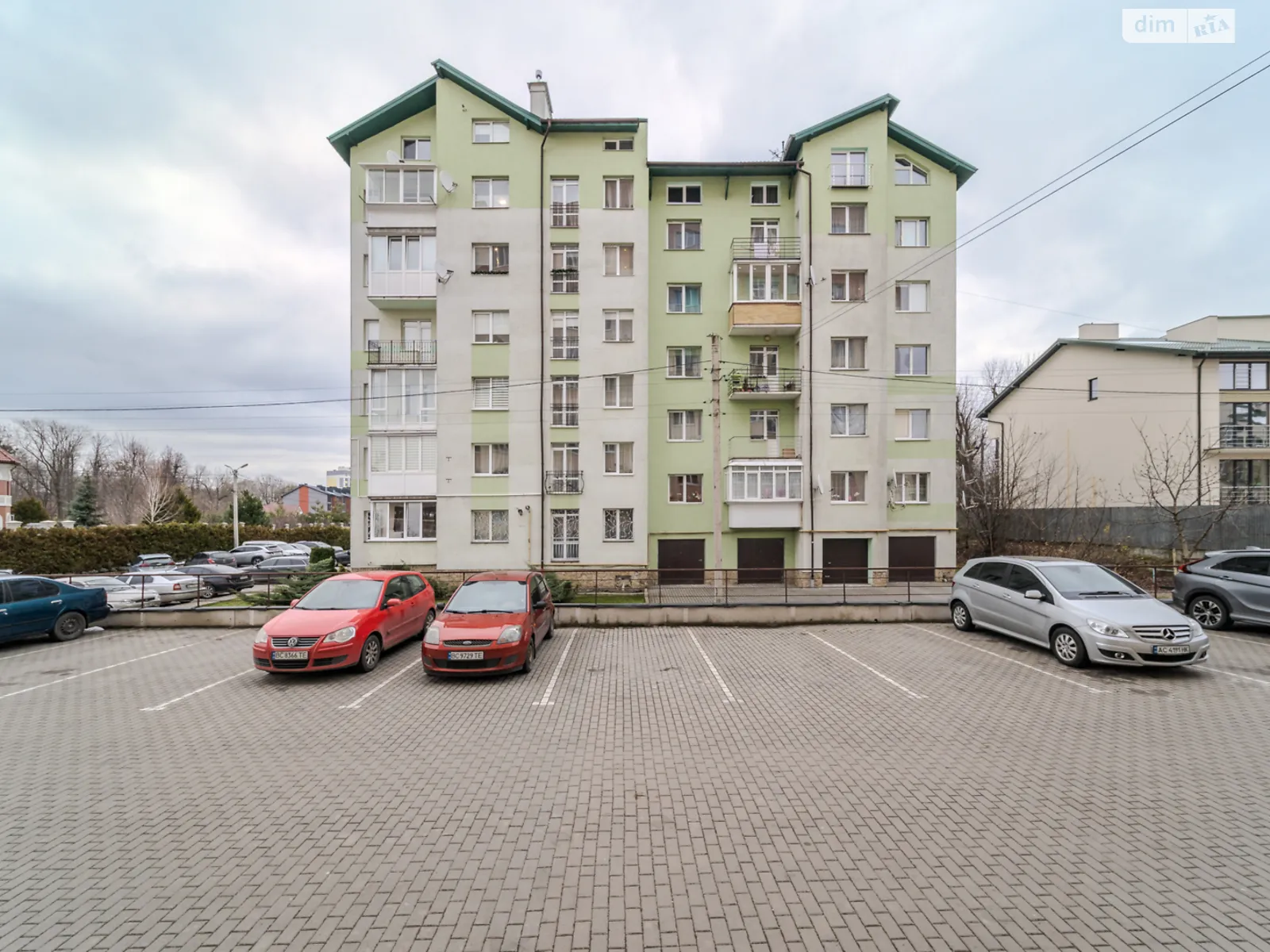 Продається 1-кімнатна квартира 48 кв. м у Винниках, вул. Сухомлинського - фото 1