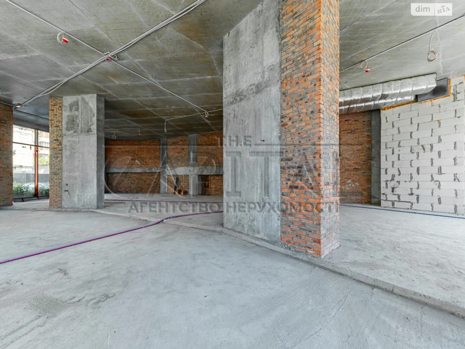 Здається в оренду офіс 312.6 кв. м в бізнес-центрі, цена: 10000 $ - фото 1