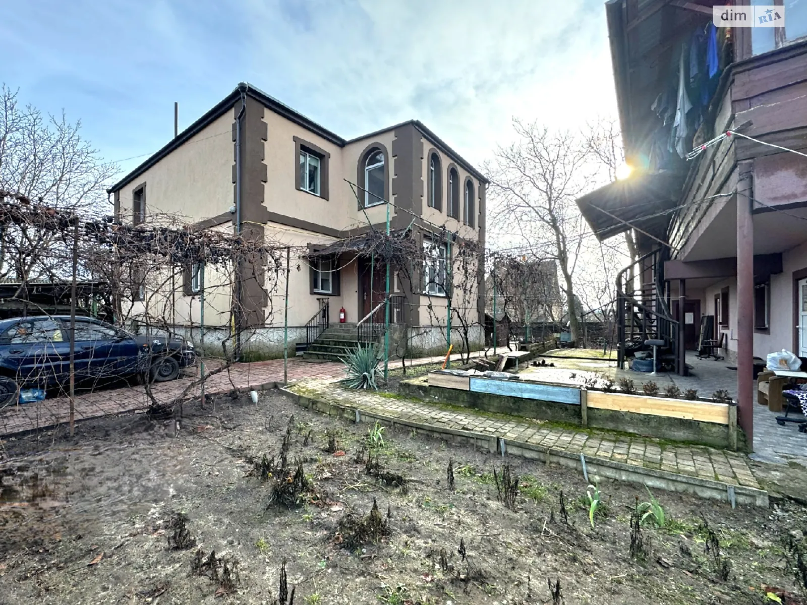 Продается дом на 2 этажа 282 кв. м с верандой, цена: 60000 $ - фото 1