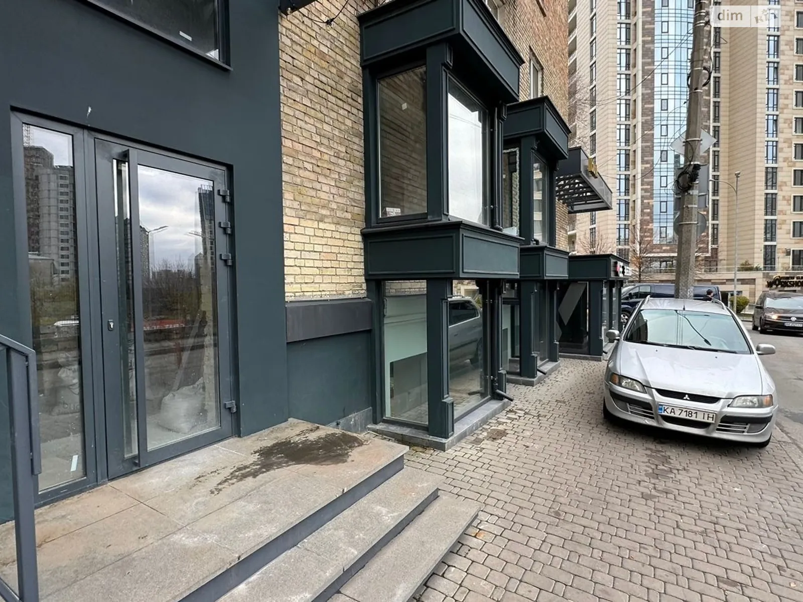 Сдается в аренду помещения свободного назначения 80 кв. м в 5-этажном здании, цена: 120000 грн - фото 1