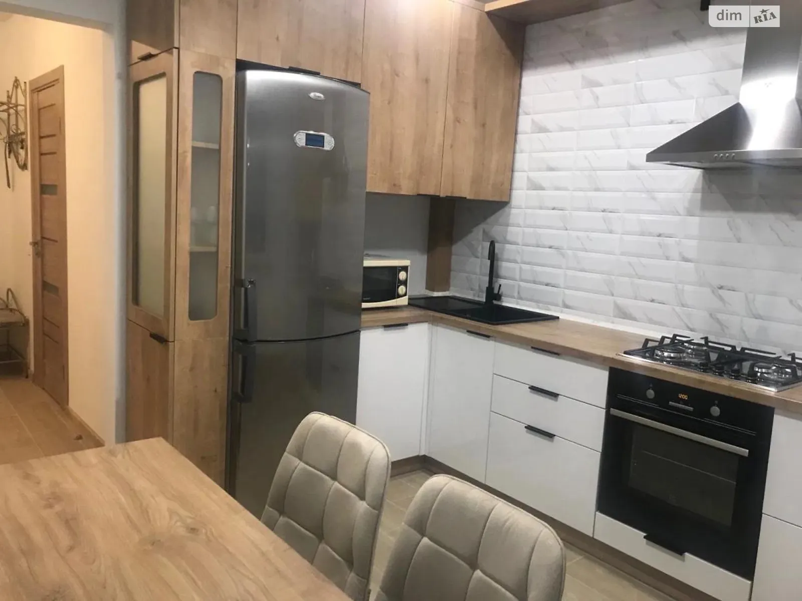 Сдается в аренду 1-комнатная квартира 42.8 кв. м в Львове, ул. Эммануила Миська(Врубеля) - фото 1