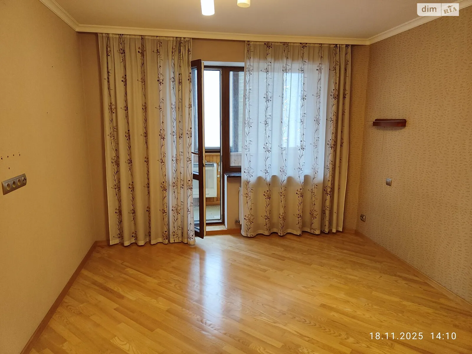 Продается 4-комнатная квартира 120 кв. м в Хмельницком, пер. Свободы, 3/1 - фото 1