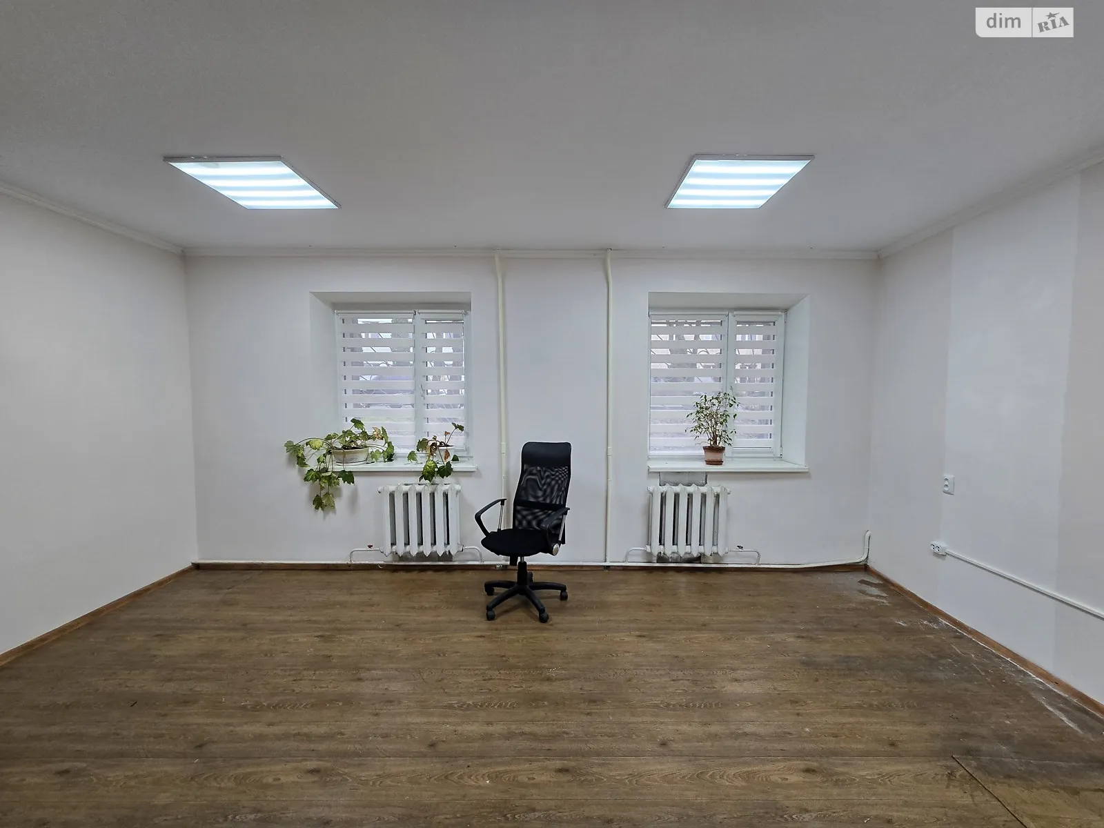 Сдается в аренду помещения свободного назначения 26 кв. м в 6-этажном здании, цена: 6500 грн - фото 1
